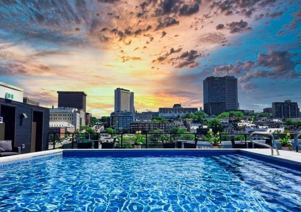 Condo 2 Ch - 500M Vieux-Quebec & Gym Экстерьер фото